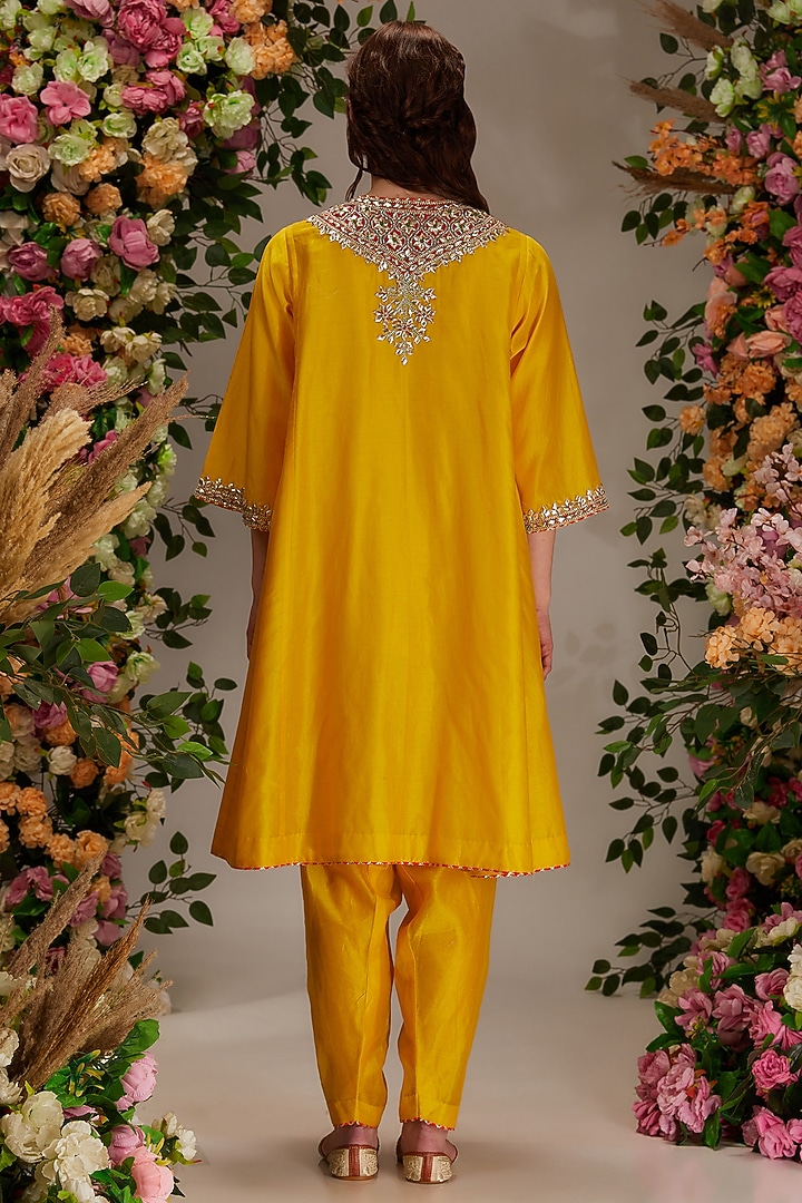 Yellow Chanderi Gota Work Kalidar Kurta Set by saina kapoor at Pernia's Pop Up Shop