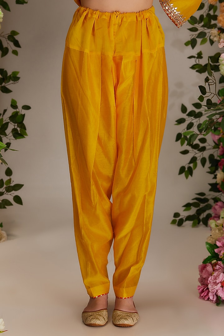 Yellow Chanderi Gota Work Kalidar Kurta Set by saina kapoor at Pernia's Pop Up Shop
