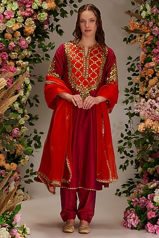 Plum Chanderi Hand Work Kalidar Kurta Set by saina kapoor