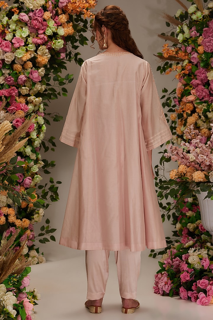 Peachy White Chanderi Sequins Work Kurta Set by saina kapoor at Pernia's Pop Up Shop