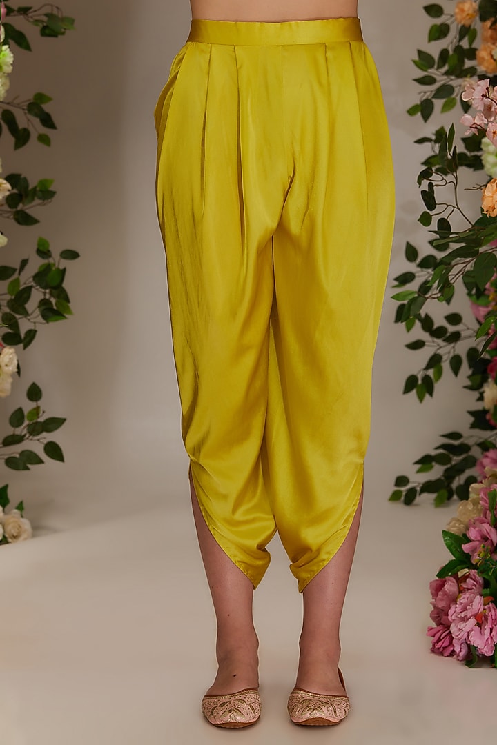 Yellow Chanderi Sequins Work A-Line Kurta Set by saina kapoor at Pernia's Pop Up Shop