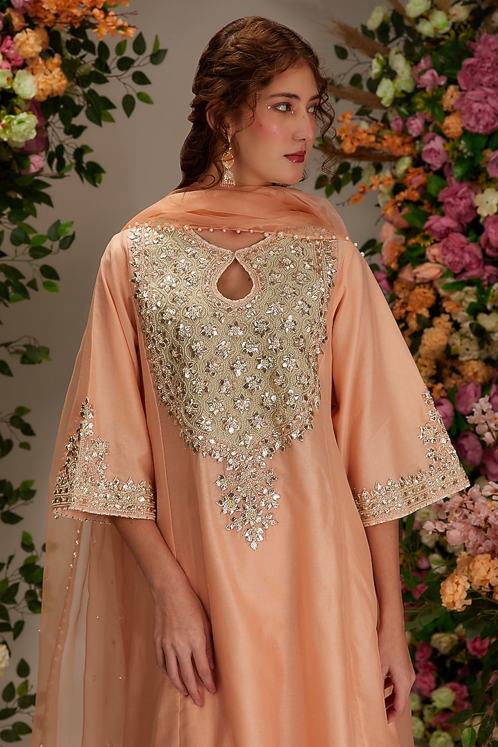 Peach Chanderi Gota Work Kalidar Kurta Set by saina kapoor at Pernia's Pop Up Shop