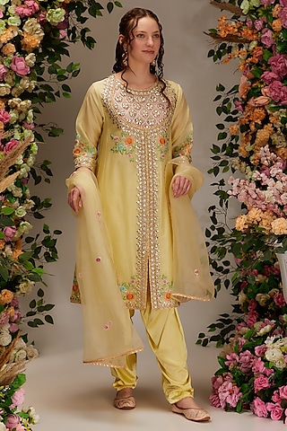Yellow Chanderi Resham Work Kurta Set by saina kapoor