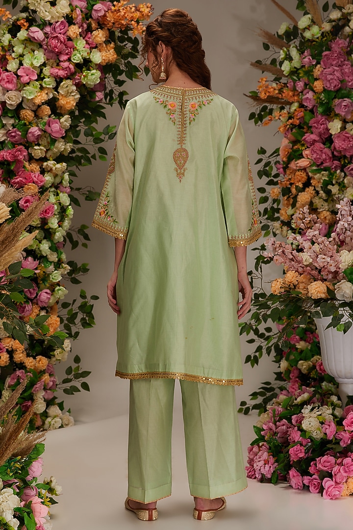 Pista Green Chanderi Resham Embroidered Kurta Set by saina kapoor at Pernia's Pop Up Shop