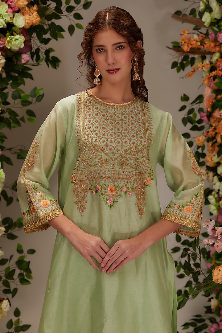 Pista Green Chanderi Resham Embroidered Kurta Set by saina kapoor at Pernia's Pop Up Shop