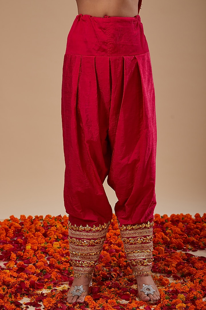 Red Dupion & Organza Sequins Work Kurta Set by Preeti S Kapoor at Pernia's Pop Up Shop