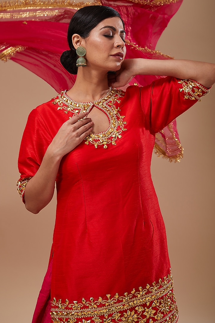 Red Dupion & Organza Sequins Work Kurta Set by Preeti S Kapoor at Pernia's Pop Up Shop
