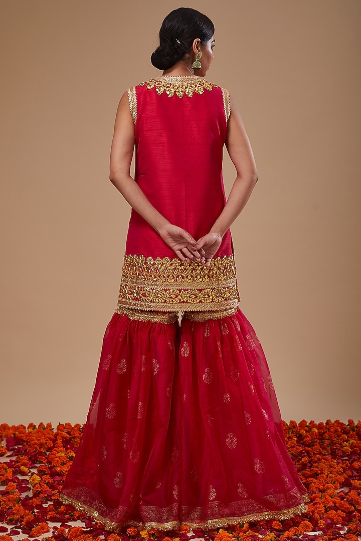 Fuchsia Dupion & Organza Block Printed Gharara Set by Preeti S Kapoor at Pernia's Pop Up Shop