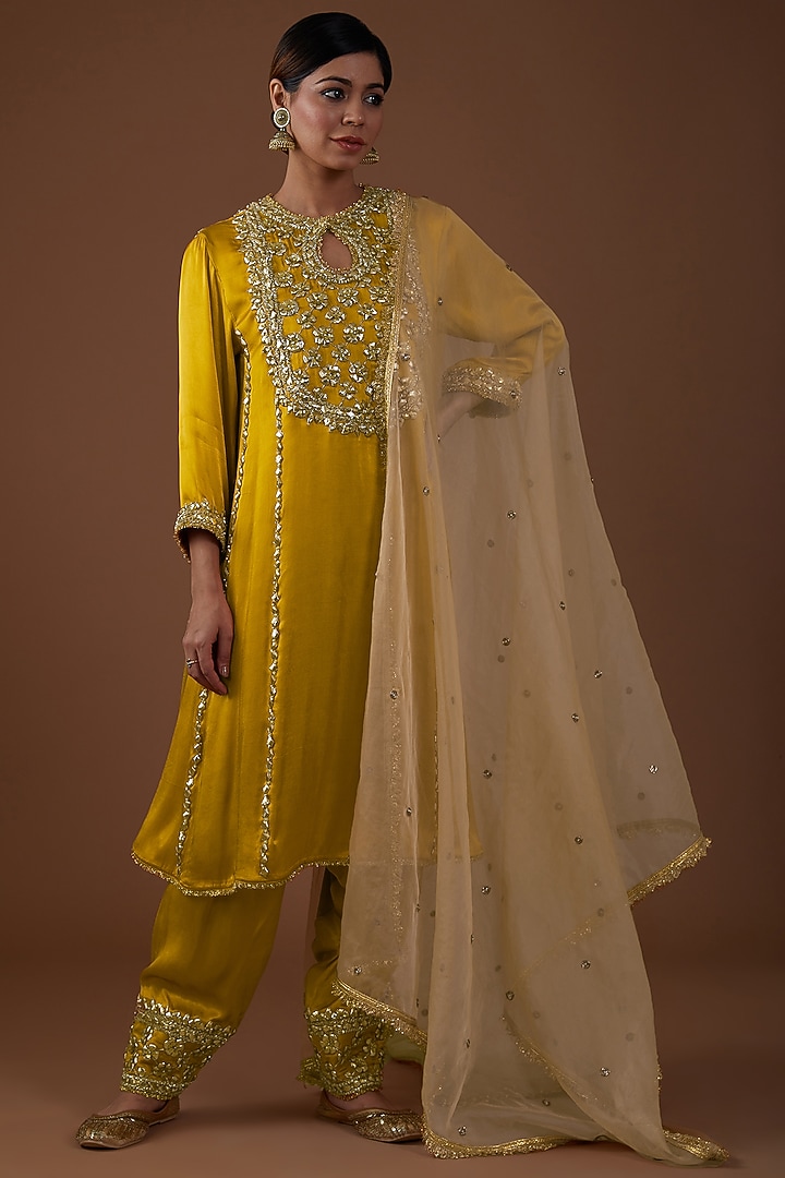 Golden Saffron Mashru Silk Hand Embroidered Kurta Set by Preeti S Kapoor at Pernia's Pop Up Shop