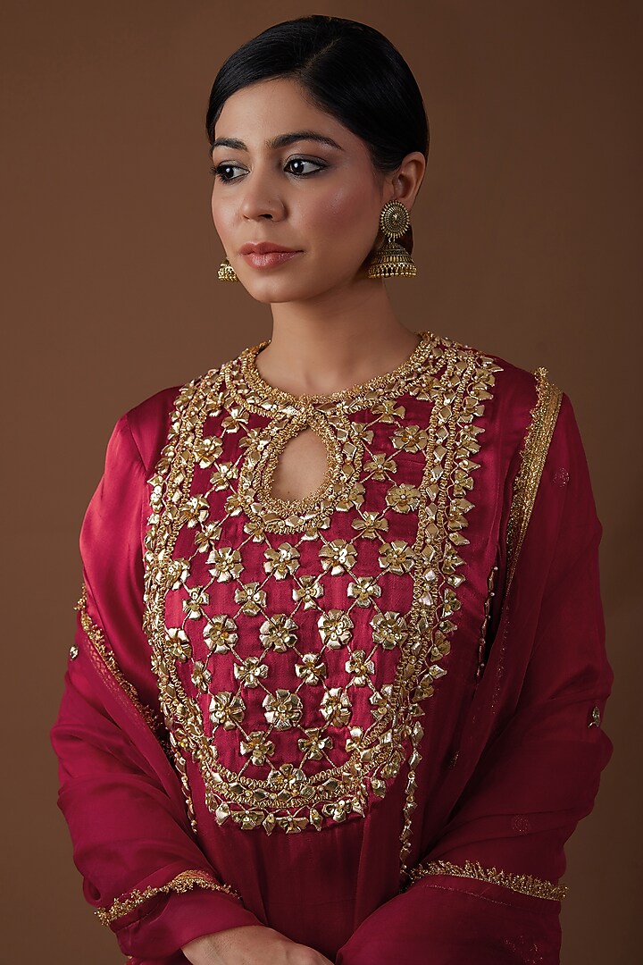 Red Mashru Silk Hand Embroidered Kurta Set by Preeti S Kapoor at Pernia's Pop Up Shop
