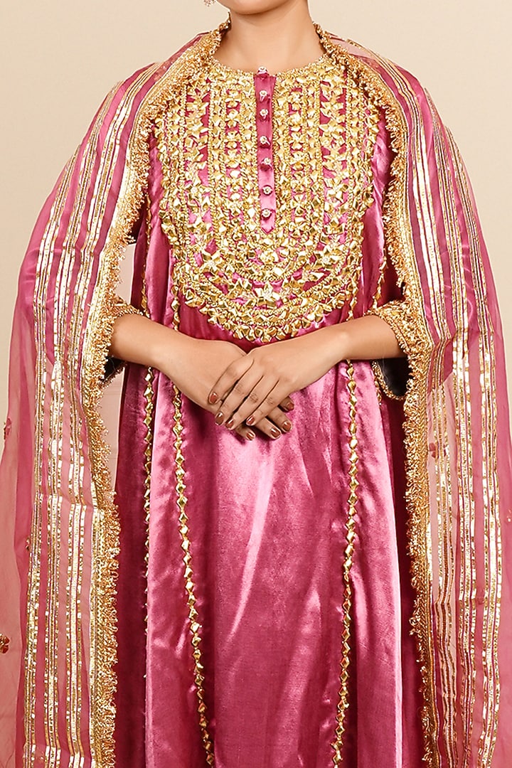 Carnation Pink Mashru Silk Gota & Sequins Hand Embroidered Kurta Set by Preeti S Kapoor at Pernia's Pop Up Shop