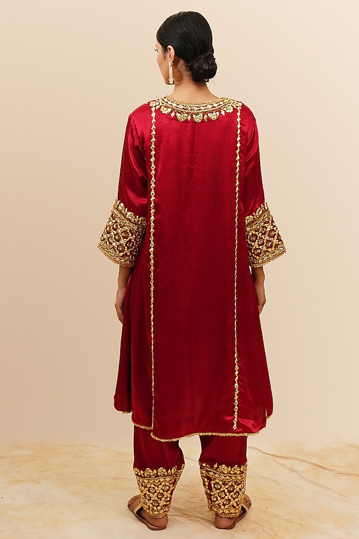 Berry Red Mashru Silk Gota & Sequins Hand Embroidered Kurta Set by Preeti S Kapoor at Pernia's Pop Up Shop