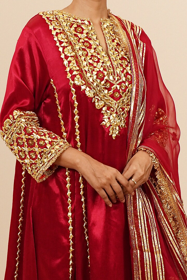 Berry Red Mashru Silk Gota & Sequins Hand Embroidered Kurta Set by Preeti S Kapoor at Pernia's Pop Up Shop