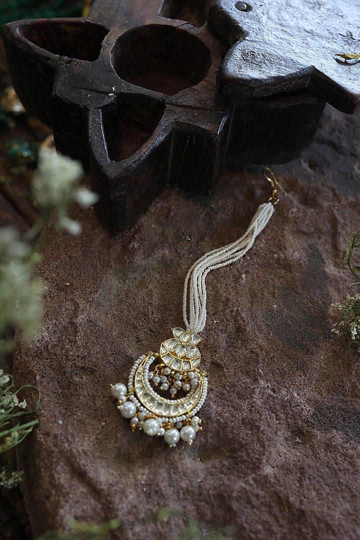 Gold Finish Kundan & Shell Pearl Maangtikka by Paisley Pop at Pernia's Pop Up Shop