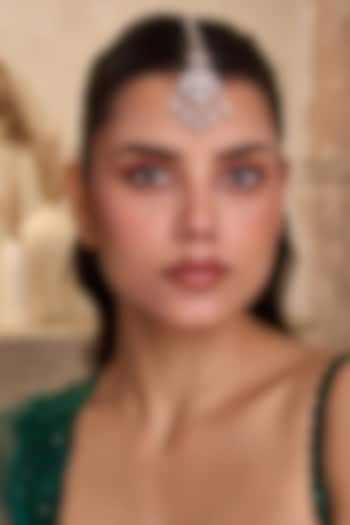 Gold Finish Kundan Polki & Mother-Of Pearl Maangtikka by Paisley Pop at Pernia's Pop Up Shop