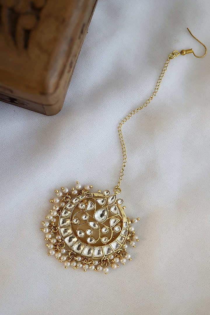 Gold Finish Kundan Polki & Pearl Maang Tikka by Paisley Pop at Pernia's Pop Up Shop