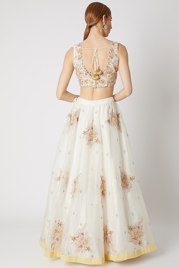 Ivory Hand Embroidered Wedding Lehenga Set by Priti Sahni at Pernia's Pop Up Shop