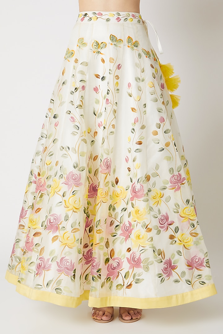 Ivory Floral Painted Wedding Lehenga With Blouse by Priti Sahni at Pernia's Pop Up Shop