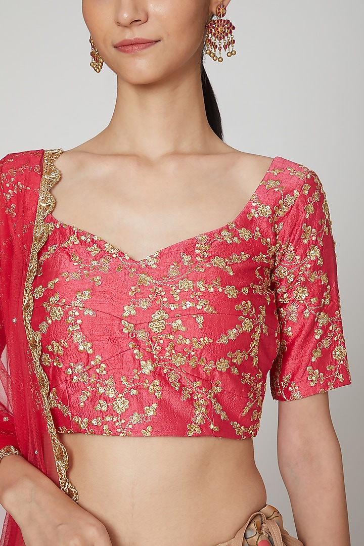 Beige & Pink Embroidered Wedding Lehenga Set by Priti Sahni at Pernia's Pop Up Shop