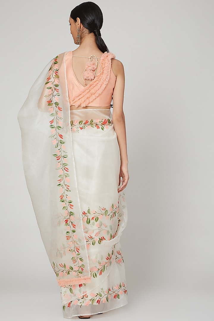 Ivory & Peach Ruffled Party Wear Saree Set by Priti Sahni at Pernia's Pop Up Shop