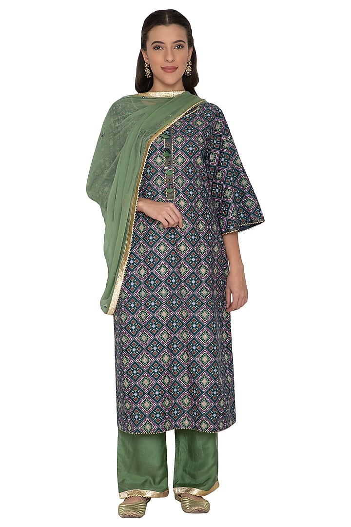 Blue & Green Printed Kurta Set by Pinnacle By Shruti Sancheti at Pernia's Pop Up Shop