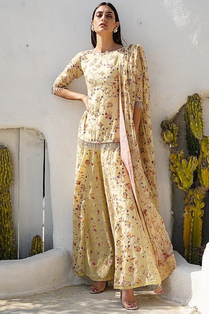 Yellow Hand Embroidered Kurta Set by Pinnacle by Shruti Sancheti at Pernia's Pop Up Shop