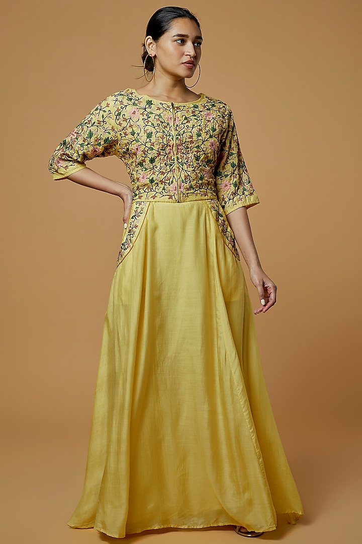 Yellow Embroidered Skirt Set by Pinnacle by Shruti Sancheti