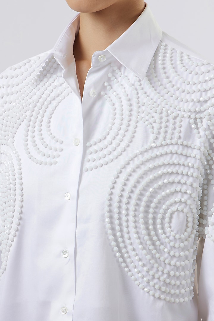 White Cotton Hand Embroidered Shirt by Pallavi Swadi at Pernia's Pop Up Shop
