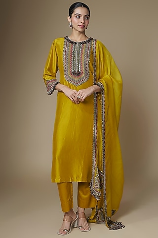 Mustard Silk Thread Work Kurta Set by Prisho
