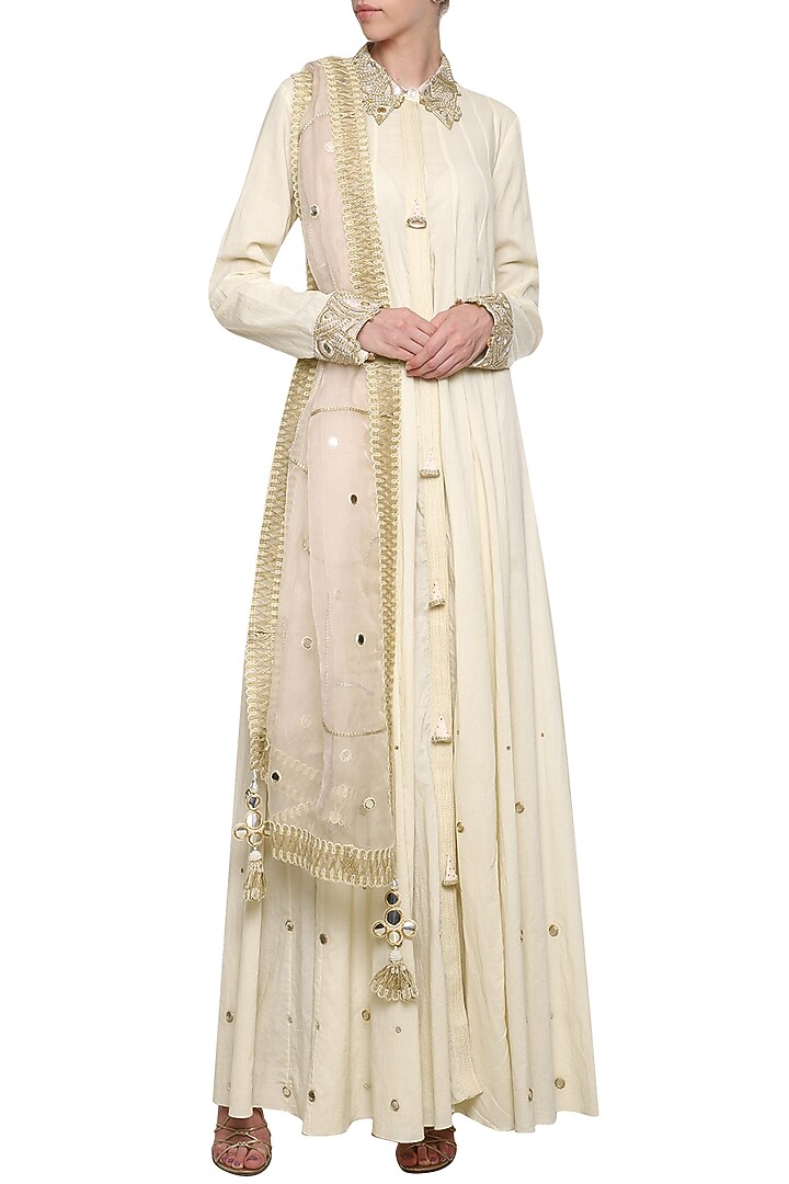 Off white embroidered collared anarkali set available only at Pernia's Pop Up Shop.