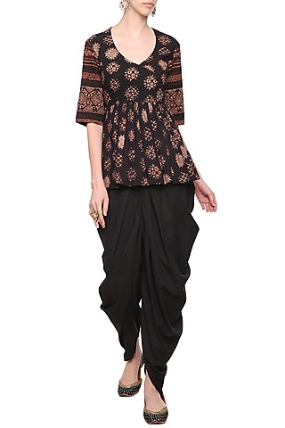 Black Floral Printed Short Tunic with Dhoti Pants by Priyanka Singh