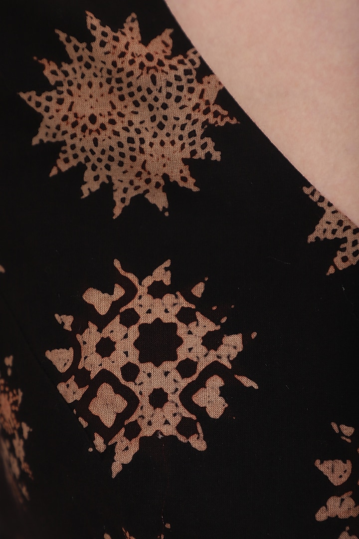 Black floral printed short tunic with dhoti pants available only at Pernia's Pop Up Shop.