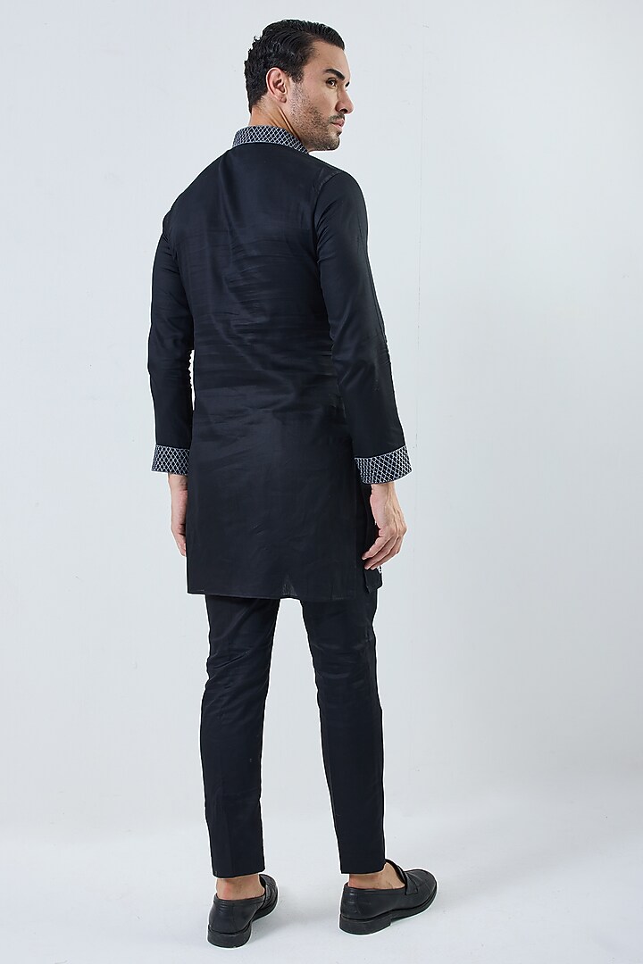 Black Cotton Thread Work Kurta by PUNEET KAPOOR LABEL at Pernia's Pop Up Shop