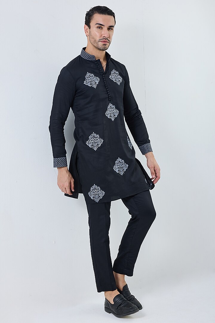 Black Cotton Thread Work Kurta by PUNEET KAPOOR LABEL at Pernia's Pop Up Shop