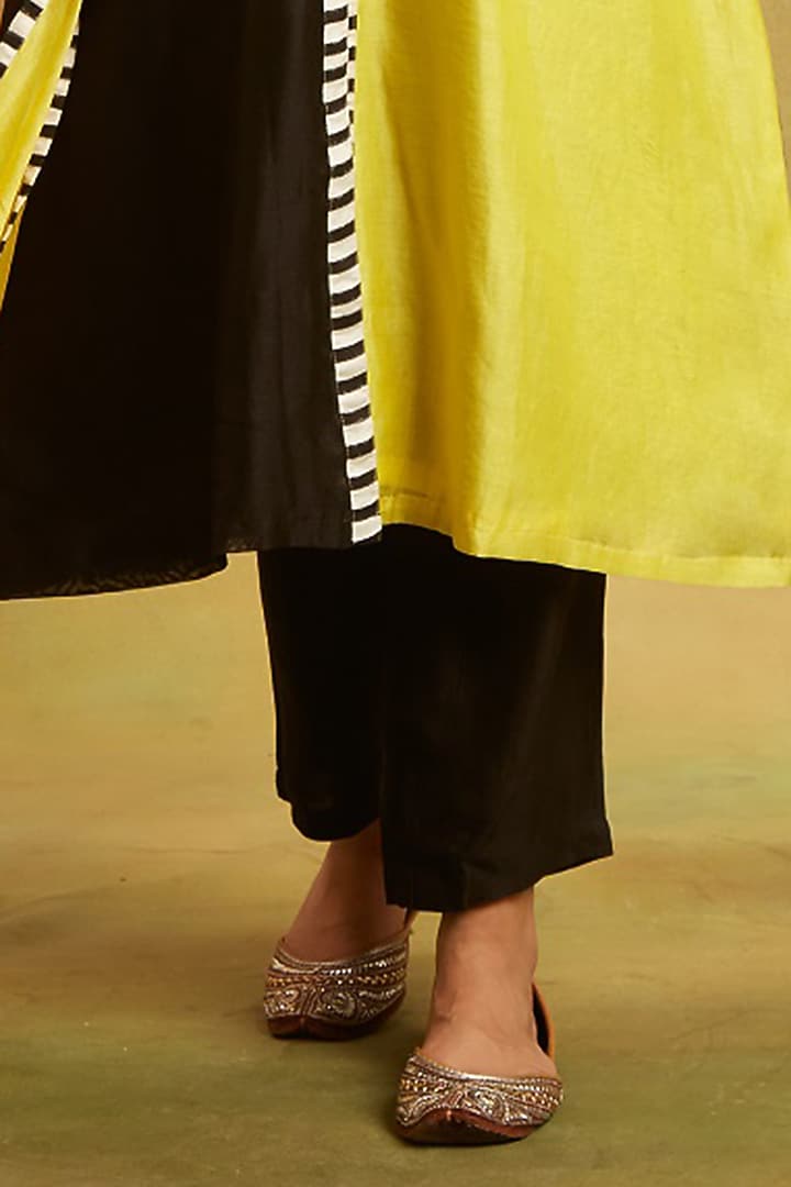 Yellow & Black Chanderi Silk Thread Embroidered Asymmetric Kurta Set by PTRAANI at Pernia's Pop Up Shop