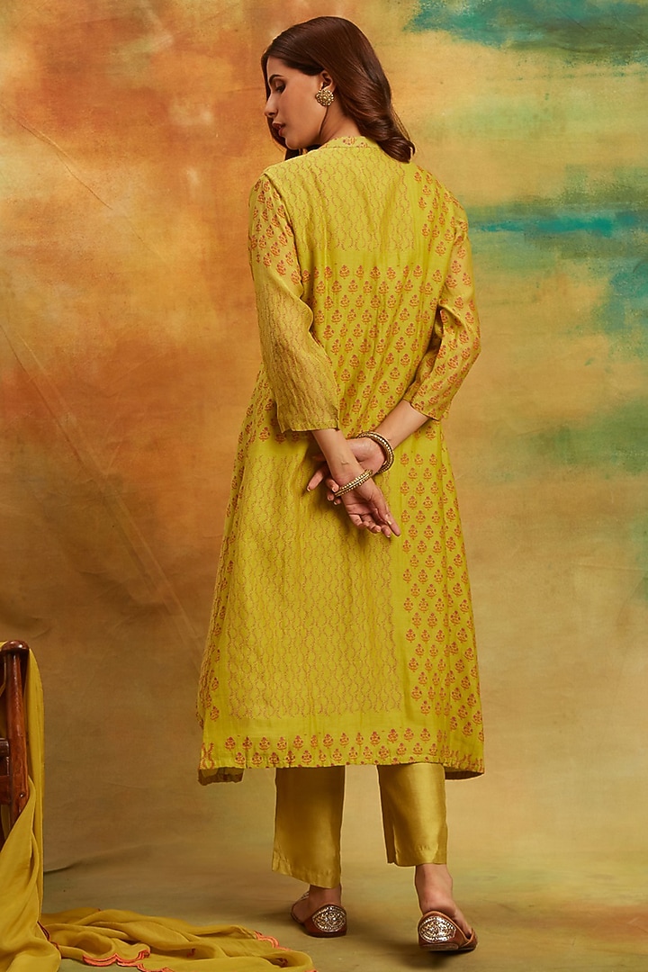 Green Chanderi Silk Handblock Printed Kurta Set by PTRAANI at Pernia's Pop Up Shop