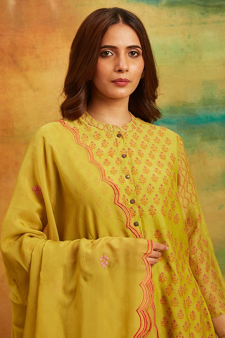 Green Chanderi Silk Handblock Printed Kurta Set by PTRAANI at Pernia's Pop Up Shop