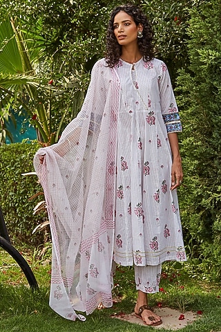 White Cambric Handblock Printed Anarkali Set by PTRAANI