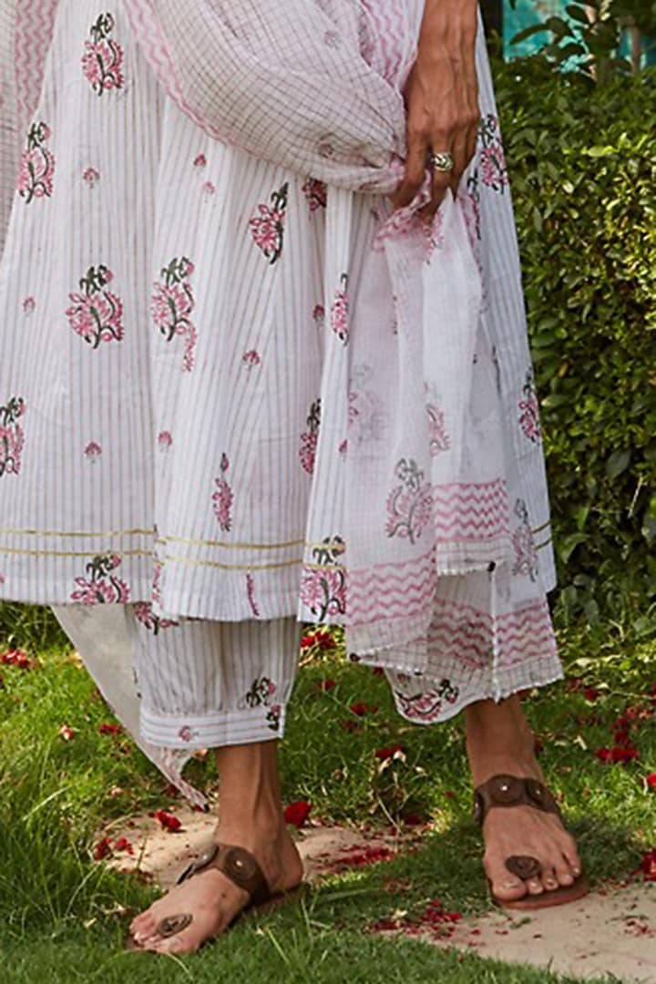 White Cambric Handblock Printed Anarkali Set by PTRAANI at Pernia's Pop Up Shop