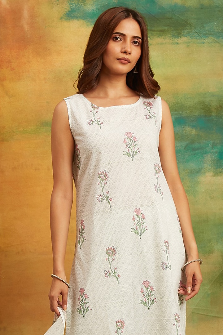 White Cambric Hand Block Printed Kurta Set by PTRAANI at Pernia's Pop Up Shop