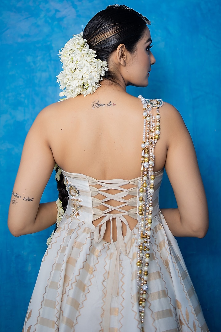 White Organza Tissue Skirt Set by Purva Couture at Pernia's Pop Up Shop