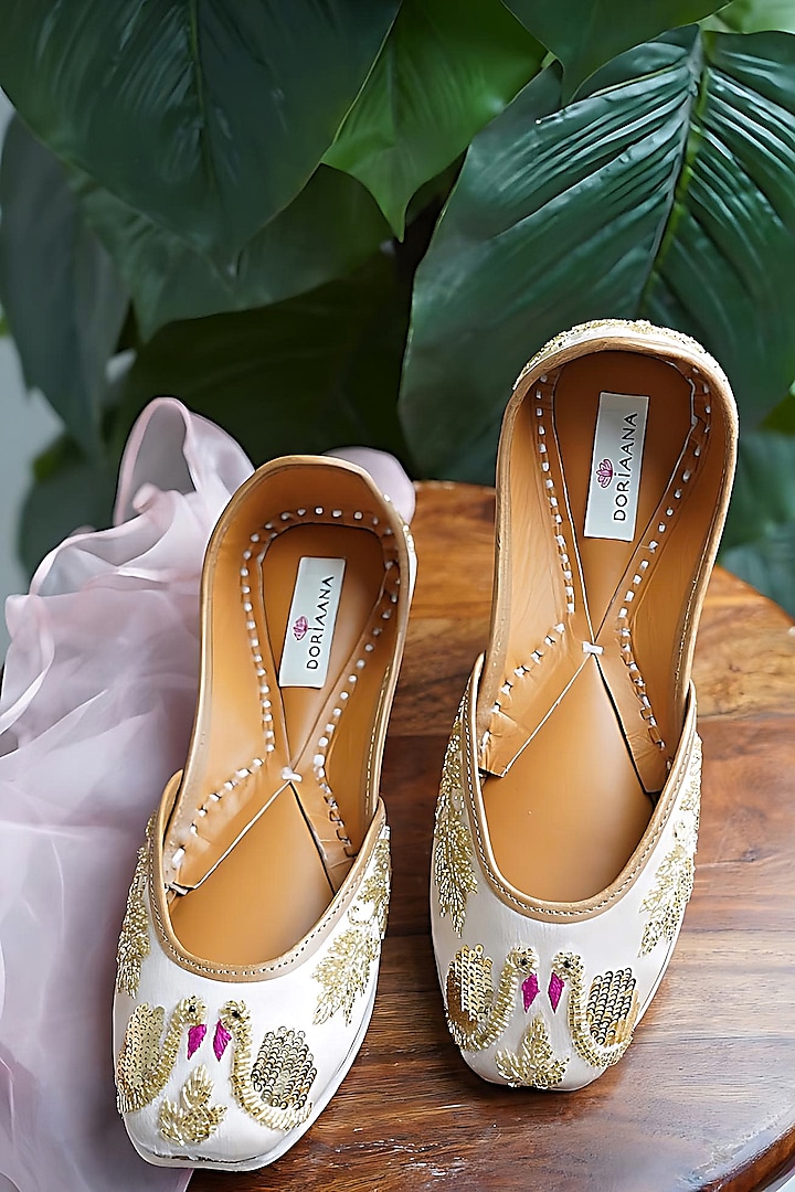 Nude Leather Handcrafted Embroidered Juttis by Doriaana