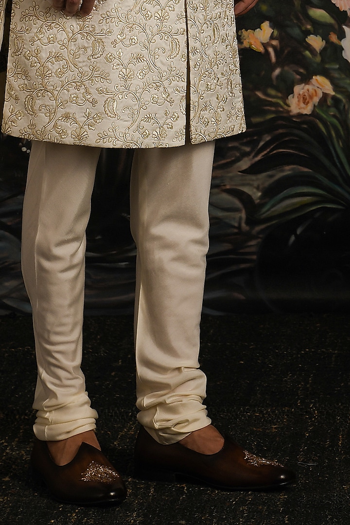 Oyster Cream Silk Embroidered Groom Sherwani Set by Punit Arora at Pernia's Pop Up Shop