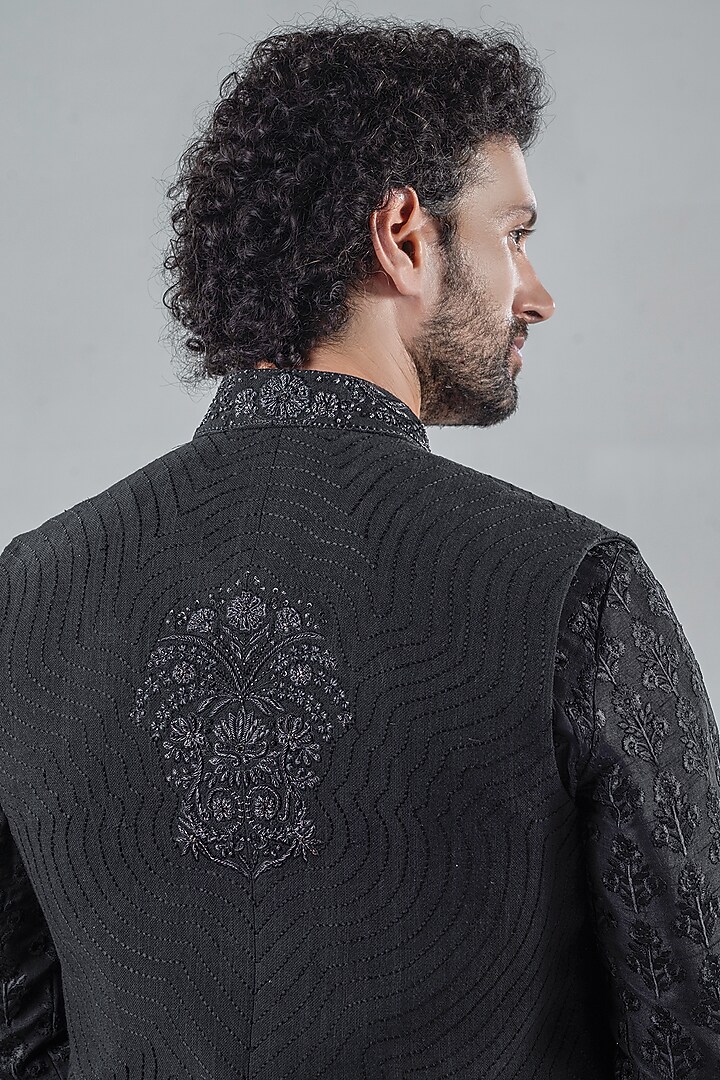Black Silk & Modal Zardosi Embroidered Bundi Jacket Set by Punit Arora at Pernia's Pop Up Shop