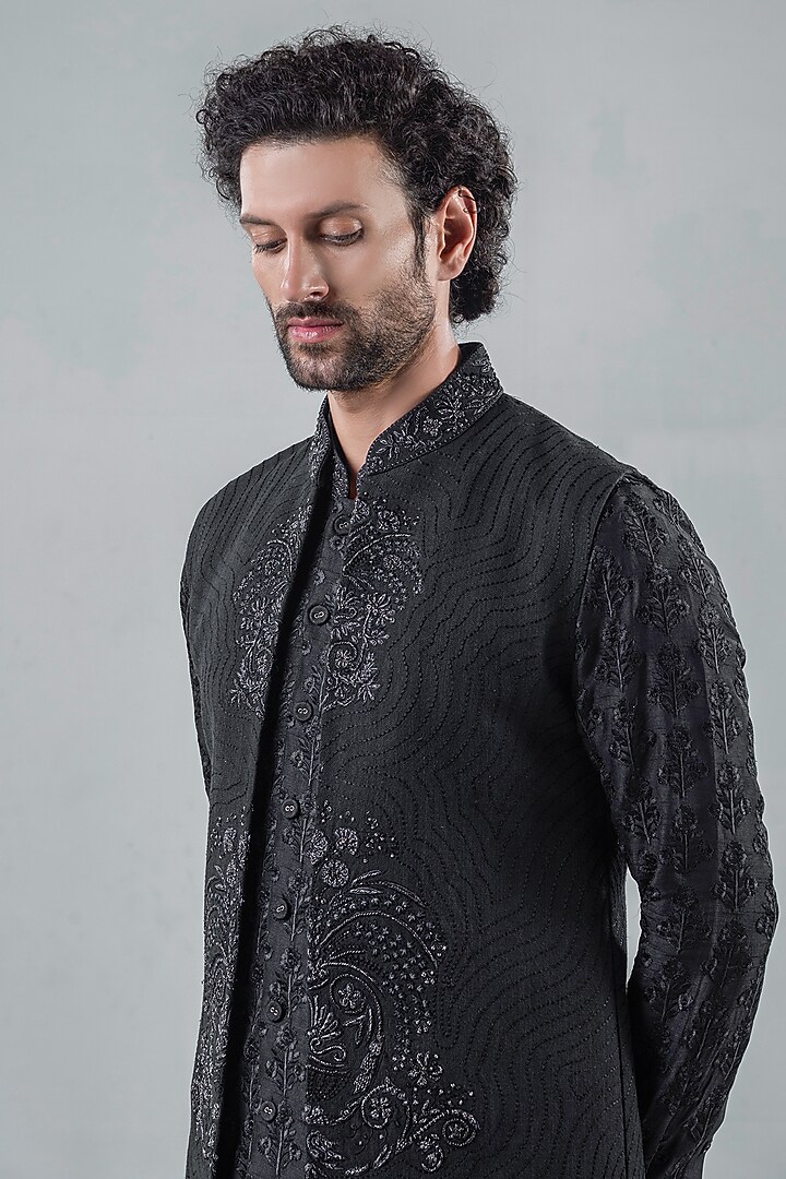 Black Silk & Modal Zardosi Embroidered Bundi Jacket Set by Punit Arora at Pernia's Pop Up Shop