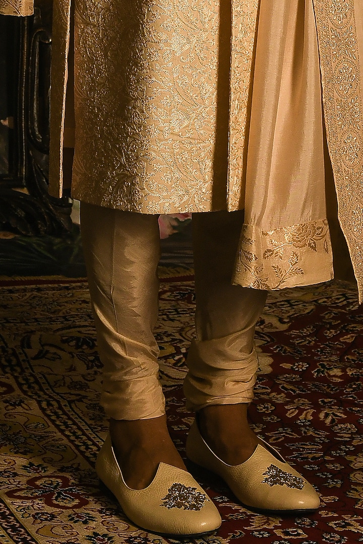 Cream Silk Thread Embroidered Groom Sherwani Set by Punit Arora at Pernia's Pop Up Shop