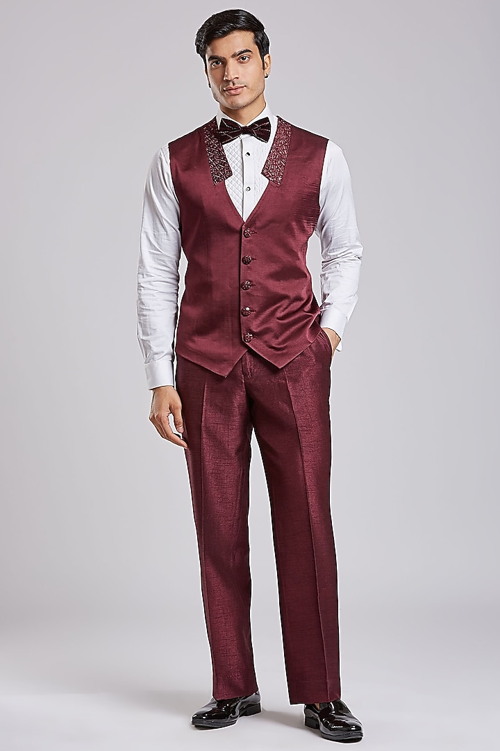 Wine Textured Velvet Cutdana Embroidered Blazer Set by PURUSHAM at Pernia's Pop Up Shop