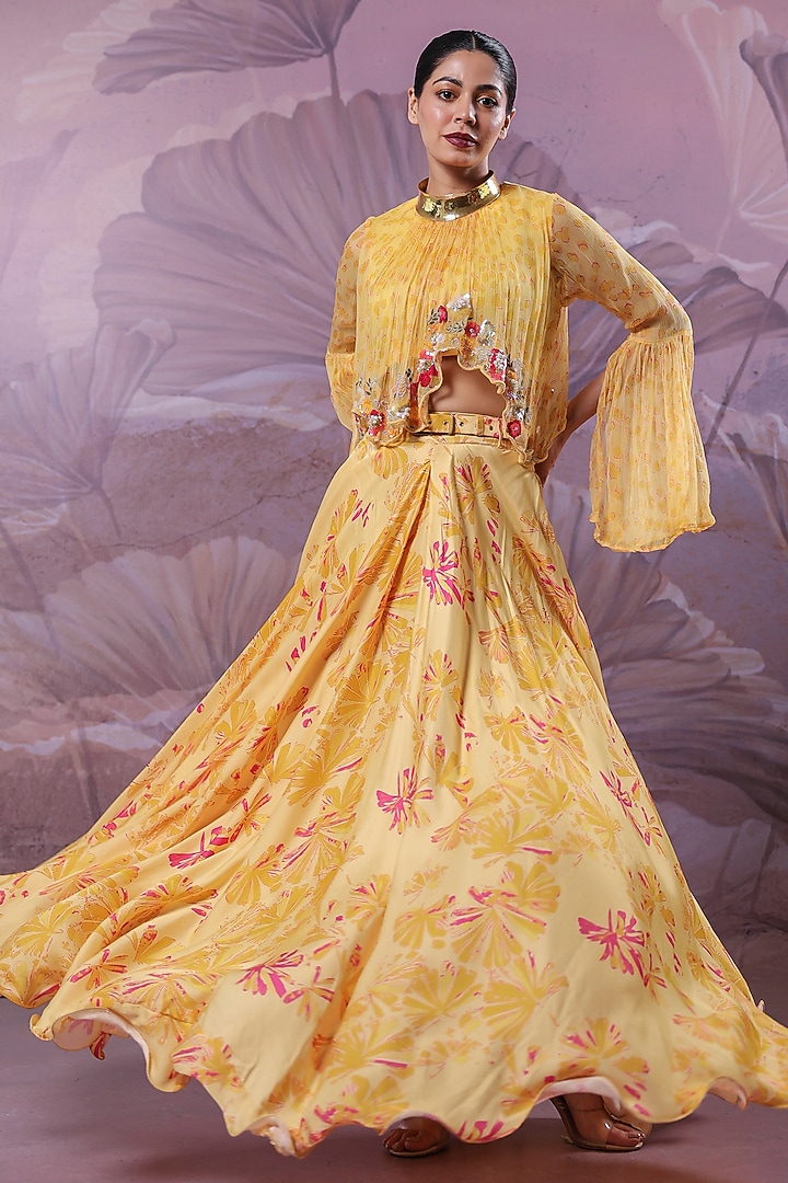 Butter Yellow Chiffon Printed Skirt Set by Pallavi Jaipur at Pernia's Pop Up Shop
