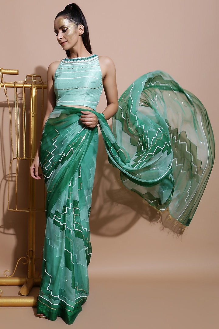 Green Printed & Embroidered Wedding Saree Set by Pallavi Jaipur at Pernia's Pop Up Shop