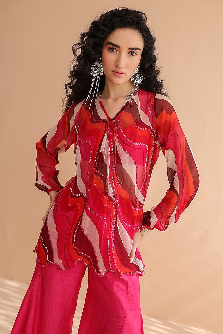 Fuchsia Pink Chiffon Leheriya Printed Tunic Set by Pallavi Jaipur at Pernia's Pop Up Shop